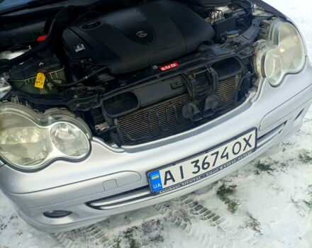 Серый Мерседес Ц-Класс, объемом двигателя 2.1 л и пробегом 349 тыс. км за 6500 $, фото 1 на Automoto.ua