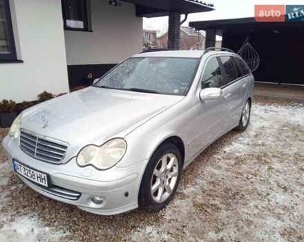 Серый Мерседес Ц-Класс, объемом двигателя 1.8 л и пробегом 260 тыс. км за 5800 $, фото 1 на Automoto.ua