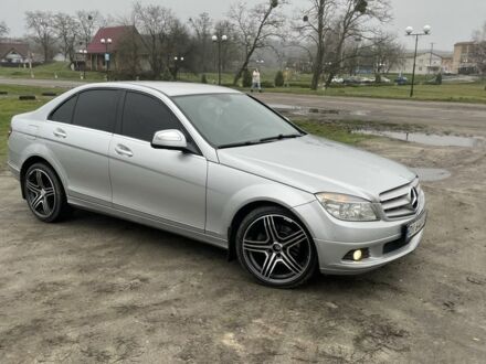 Серый Мерседес Ц-Класс, объемом двигателя 2.2 л и пробегом 318 тыс. км за 7700 $, фото 1 на Automoto.ua