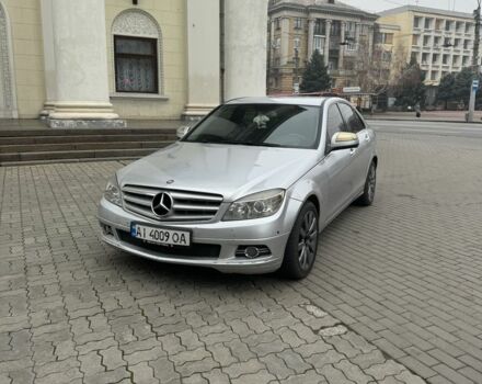Сірий Мерседес Ц-Клас, об'ємом двигуна 2.1 л та пробігом 300 тис. км за 7200 $, фото 1 на Automoto.ua