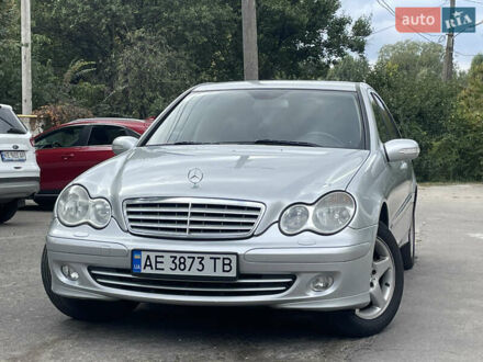 Мерседес Ц-Клас 2007 у Дніпро (Дніпропетровську) на Automoto.ua Сірий Мерседес Ц-Клас, об'ємом двигуна 1.8 л та пробігом 215 тис. км за 7100 $, фото 1 на Automoto.ua