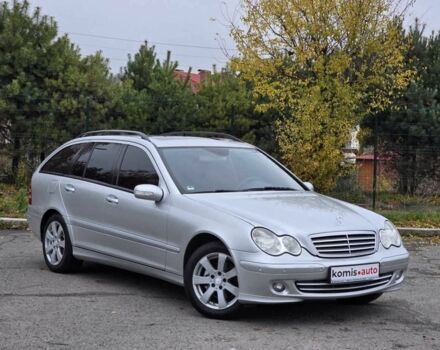Сірий Мерседес Ц-Клас, об'ємом двигуна 2.2 л та пробігом 304 тис. км за 6999 $, фото 1 на Automoto.ua