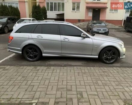 Серый Мерседес Ц-Класс, объемом двигателя 2.1 л и пробегом 294 тыс. км за 8900 $, фото 1 на Automoto.ua