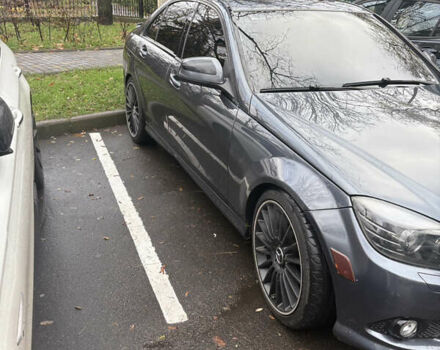 Серый Мерседес Ц-Класс, объемом двигателя 3 л и пробегом 198 тыс. км за 8900 $, фото 1 на Automoto.ua