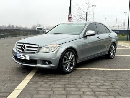 Сірий Мерседес Ц-Клас, об'ємом двигуна 2.1 л та пробігом 320 тис. км за 8450 $, фото 1 на Automoto.ua