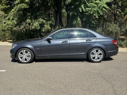 Серый Мерседес Ц-Класс, объемом двигателя 1.8 л и пробегом 211 тыс. км за 10500 $, фото 1 на Automoto.ua