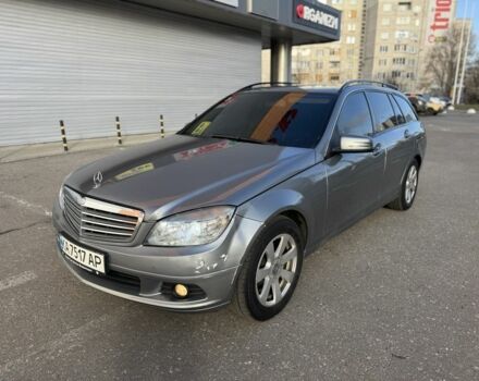 Серый Мерседес Ц-Класс, объемом двигателя 2.5 л и пробегом 315 тыс. км за 7000 $, фото 1 на Automoto.ua