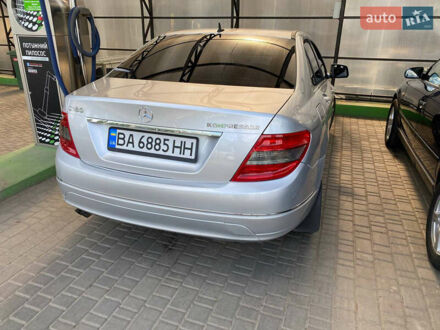 Мерседес Ц-Класс 2008 в Херсоне на Automoto.ua Серый Мерседес Ц-Класс, объемом двигателя 1.8 л и пробегом 290 тыс. км за 7500 $, фото 1 на Automoto.ua
