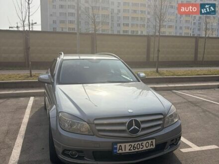 Серый Мерседес Ц-Класс, объемом двигателя 2.15 л и пробегом 250 тыс. км за 9500 $, фото 1 на Automoto.ua