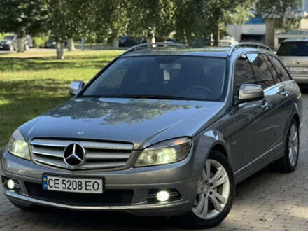 Мерседес Ц-Класс 2008 в Черновцах на Automoto.ua Серый Мерседес Ц-Класс, объемом двигателя 2.1 л и пробегом 305 тыс. км за 7800 $, фото 1 на Automoto.ua
