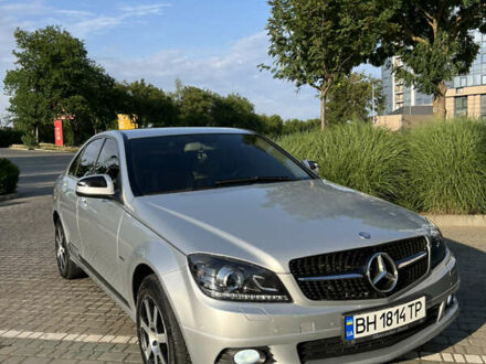 Серый Мерседес Ц-Класс, объемом двигателя 1.8 л и пробегом 226 тыс. км за 9000 $, фото 1 на Automoto.ua