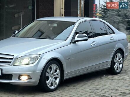 Сірий Мерседес Ц-Клас, об'ємом двигуна 3 л та пробігом 190 тис. км за 8200 $, фото 1 на Automoto.ua