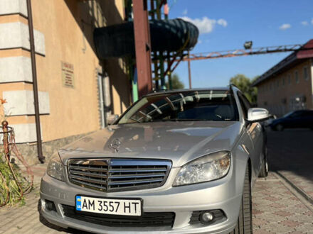 Мерседес Ц-Класс 2008 в Житомире на Automoto.ua Серый Мерседес Ц-Класс, объемом двигателя 2.2 л и пробегом 370 тыс. км за 8499 $, фото 1 на Automoto.ua