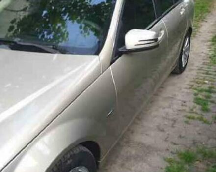 Сірий Мерседес Ц-Клас, об'ємом двигуна 2.2 л та пробігом 300 тис. км за 9500 $, фото 1 на Automoto.ua