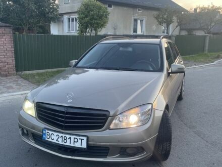 Мерседес Ц-Класс 2009 в Новояворовск на Automoto.ua Серый Мерседес Ц-Класс, объемом двигателя 2.1 л и пробегом 353 тыс. км за 7500 $, фото 1 на Automoto.ua