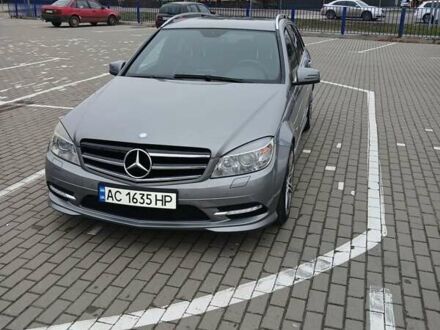 Сірий Мерседес Ц-Клас, об'ємом двигуна 3 л та пробігом 250 тис. км за 6300 $, фото 1 на Automoto.ua