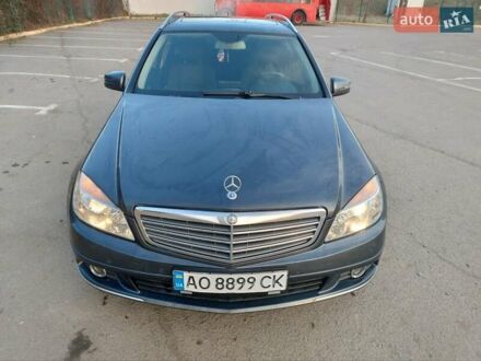 Мерседес Ц-Клас 2010 у Ужгороді на Automoto.ua Сірий Мерседес Ц-Клас, об'ємом двигуна 2.14 л та пробігом 408 тис. км за 8700 $, фото 1 на Automoto.ua