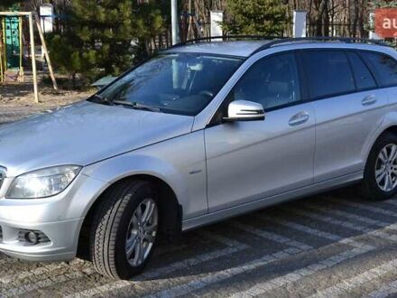 Мерседес Ц-Класс 2010 в Краматорске на Automoto.ua Серый Мерседес Ц-Класс, объемом двигателя 2.1 л и пробегом 315 тыс. км за 8550 $, фото 1 на Automoto.ua