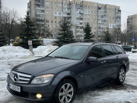 Серый Мерседес Ц-Класс, объемом двигателя 2.1 л и пробегом 387 тыс. км за 6999 $, фото 1 на Automoto.ua