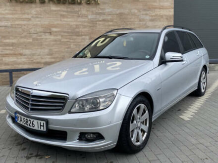 Мерседес Ц-Клас 2010 у Вінниці на Automoto.ua Сірий Мерседес Ц-Клас, об'ємом двигуна 2.2 л та пробігом 350 тис. км за 9300 $, фото 1 на Automoto.ua