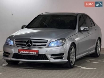 Сірий Мерседес Ц-Клас, об'ємом двигуна 1.8 л та пробігом 236 тис. км за 10000 $, фото 1 на Automoto.ua
