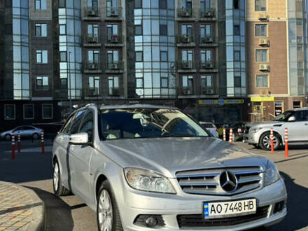 Серый Мерседес Ц-Класс, объемом двигателя 2.2 л и пробегом 276 тыс. км за 8100 $, фото 1 на Automoto.ua