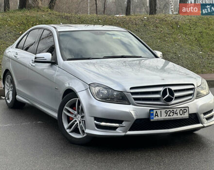 Серый Мерседес Ц-Класс, объемом двигателя 1.8 л и пробегом 236 тыс. км за 11500 $, фото 1 на Automoto.ua