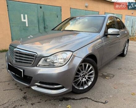 Сірий Мерседес Ц-Клас, об'ємом двигуна 1.8 л та пробігом 165 тис. км за 11500 $, фото 1 на Automoto.ua