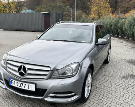 Сірий Мерседес Ц-Клас, об'ємом двигуна 2.14 л та пробігом 305 тис. км за 10400 $, фото 1 на Automoto.ua