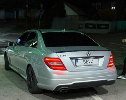 Серый Мерседес Ц-Класс, объемом двигателя 1.8 л и пробегом 209 тыс. км за 11700 $, фото 1 на Automoto.ua