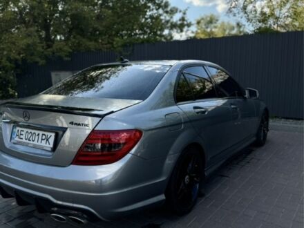 Сірий Мерседес Ц-Клас, об'ємом двигуна 3 л та пробігом 195 тис. км за 12000 $, фото 1 на Automoto.ua