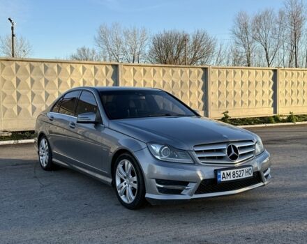 Серый Мерседес Ц-Класс, объемом двигателя 2.1 л и пробегом 259 тыс. км за 12200 $, фото 1 на Automoto.ua