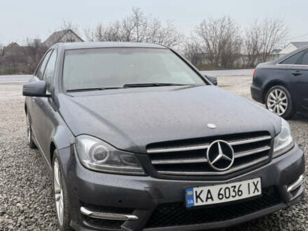Серый Мерседес Ц-Класс, объемом двигателя 1.8 л и пробегом 190 тыс. км за 10500 $, фото 1 на Automoto.ua