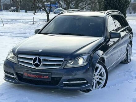 Сірий Мерседес Ц-Клас, об'ємом двигуна 2.99 л та пробігом 366 тис. км за 11999 $, фото 1 на Automoto.ua