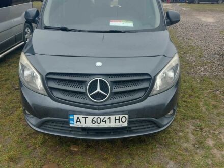 Серый Мерседес Ц-Класс, объемом двигателя 1.5 л и пробегом 260 тыс. км за 7500 $, фото 1 на Automoto.ua