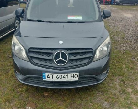 Серый Мерседес Ц-Класс, объемом двигателя 1.5 л и пробегом 260 тыс. км за 7500 $, фото 1 на Automoto.ua