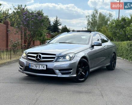 Сірий Мерседес Ц-Клас, об'ємом двигуна 2.14 л та пробігом 132 тис. км за 18000 $, фото 1 на Automoto.ua
