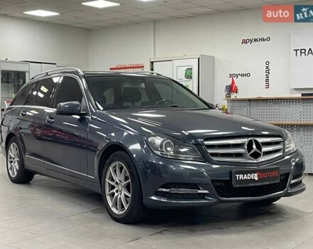Серый Мерседес Ц-Класс, объемом двигателя 2.14 л и пробегом 306 тыс. км за 10490 $, фото 1 на Automoto.ua