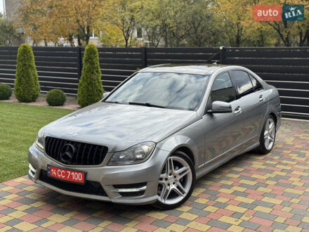 Мерседес Ц-Класс 2013 в Ивано-Франковске на Automoto.ua Серый Мерседес Ц-Класс, объемом двигателя 2.2 л и пробегом 230 тыс. км за 14950 $, фото 1 на Automoto.ua