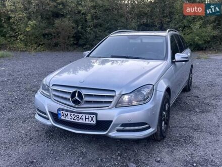 Сірий Мерседес Ц-Клас, об'ємом двигуна 2.1 л та пробігом 455 тис. км за 7900 $, фото 1 на Automoto.ua