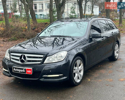 Серый Мерседес Ц-Класс, объемом двигателя 2.2 л и пробегом 208 тыс. км за 12890 $, фото 1 на Automoto.ua