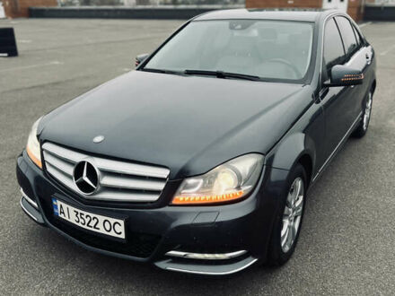 Сірий Мерседес Ц-Клас, об'ємом двигуна 1.8 л та пробігом 201 тис. км за 10000 $, фото 1 на Automoto.ua