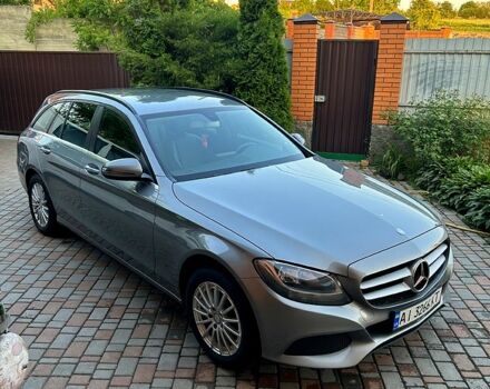 Серый Мерседес Ц-Класс, объемом двигателя 2.1 л и пробегом 290 тыс. км за 13000 $, фото 1 на Automoto.ua