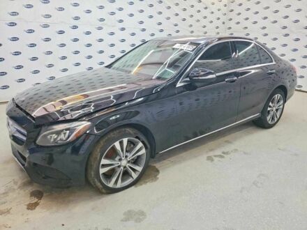 Серый Мерседес Ц-Класс, объемом двигателя 2 л и пробегом 53 тыс. км за 4500 $, фото 1 на Automoto.ua