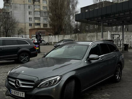 Серый Мерседес Ц-Класс, объемом двигателя 2.14 л и пробегом 225 тыс. км за 17777 $, фото 1 на Automoto.ua