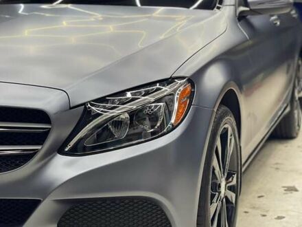 Серый Мерседес Ц-Класс, объемом двигателя 1.99 л и пробегом 109 тыс. км за 25000 $, фото 1 на Automoto.ua