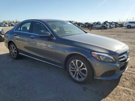 Серый Мерседес Ц-Класс, объемом двигателя 2 л и пробегом 129 тыс. км за 14500 $, фото 1 на Automoto.ua