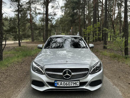 Мерседес Ц-Класс 2017 в Киеве на Automoto.ua Серый Мерседес Ц-Класс, объемом двигателя 2.2 л и пробегом 178 тыс. км за 20500 $, фото 1 на Automoto.ua