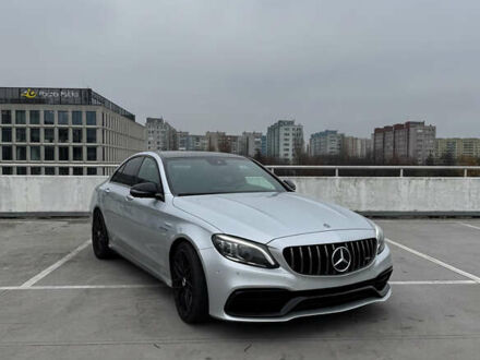 Серый Мерседес Ц-Класс, объемом двигателя 3.98 л и пробегом 56 тыс. км за 50000 $, фото 1 на Automoto.ua