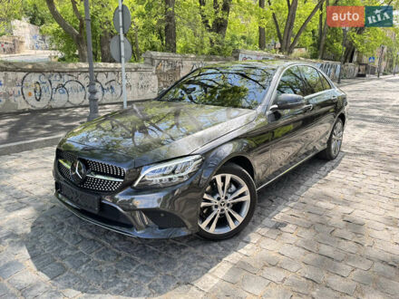 Сірий Мерседес Ц-Клас, об'ємом двигуна 2 л та пробігом 51 тис. км за 30500 $, фото 1 на Automoto.ua
